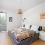 Przewoz Charming Nest Apartment By Bookinghost